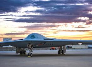 Скільки сотень стелс-бомбардувальників B-21 Raider за 700 мільйонів кожен, потрібно США