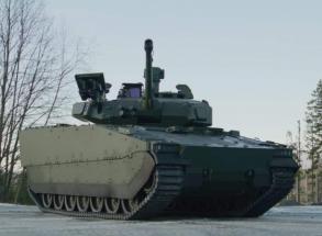 До клубу операторів CV90, куди входить і Україна, наблизилася Словаччина, чию нову БМП урочисто презентували у Швеції