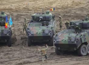 Пустити "оборонні" 4,2 млрд євро від ЄС на дороги та скільки тоді у Румунії лишається на зброю військовим