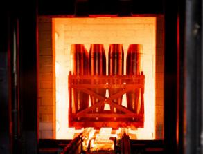 Для України та Британії мали робити у 16 разів більше 155 мм снарядів, але вже на півроку "прострочили" відкриття заводу