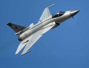 РФ не змогла втюхати винищувачі навіть фельдмаршалу Хавтару з Лівії, який купив JF-17 у Пакистану