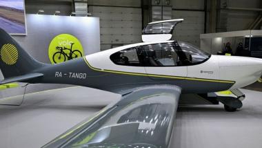 У РФ вперше з російським двигуном злетів Spectra PV-10 Tango, що це за літак та чи може він, наприклад, збивати дрони