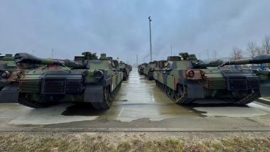 Чи будуть у Польщі зразу "різати" кількість танків Abrams чи K2 у батальйоні на 14 машин на користь дронової роти