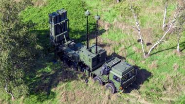 Розкрито нову подробицю новітньої ракети IRIS-T SLX, завдяки який вона буде ближчою до PAC-3 MSE