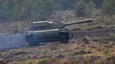РФ на "Центр-2026" вперше показала ТШРК "Штурм" на Т-72 в двох варіантах, що це таке взагалі