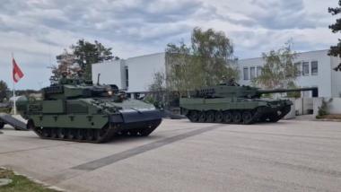 Австрія, яка відмовляє Україні у постачанні зброї, отримала перші модернізовані танки Leopard 2A4NV та БМП Ulan NV