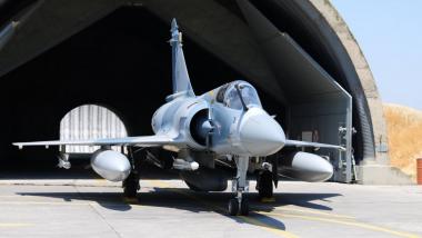 Франція не забула за Mirage 2000-5, які для України можна вибити у Греції, але конкретних дій поки, схоже, немає