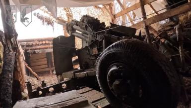 Наші бійці продовжують стріляти з раритетних 100-мм зеніток КС-19 "родом" з 1940-хх років