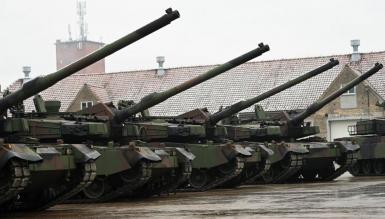 У кого півбатальйона танків стоїть просто під парканом, три батареї Typhon за 4 роки пустили лише 5 ракет та інші новини тижня