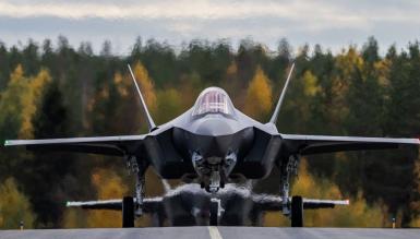 Фінляндія нарешті отримала перші стройові F-35, що дозволяє почати зняття з озброєння F/A-18