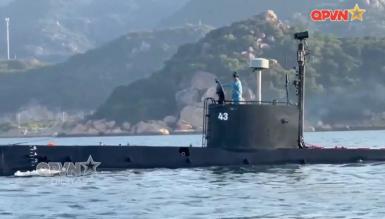 Вслід за копіями ПТ-76 та БТР-4 В'єтнам ще й клонував міні-субмарини Yugo з КНДР, які в 1990-хх отримав за 20 тисяч тонн рису