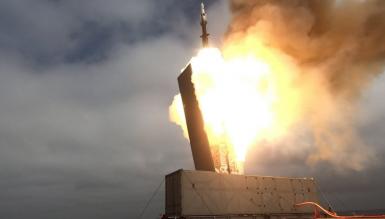 Виявилось, що збивати "Шахеди" ракетами по $2-4 млн за штуку, занадто дорого, тому американці хочуть озброїти свої кораблі батареями дешевих ракет