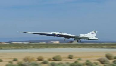 Вперше унікальний літак X-59 із 14-метровим носом перейшов на надзвук, і це той самий літак, що літає без "вибуху" як у "Кинджала"