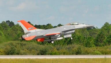 Які недоліки є в BQM-167A та QF-16, що у США хочуть нові дрони-мішені, які б імітували стелс-літаки та бомбардувальники і не тільки