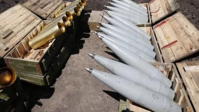 РФ хоче на 6000 тонн збільшити виробництва вибухівки, чи зможе далі обійтись без снарядів від КНДР