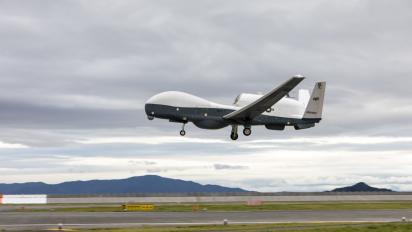 Що відомо про можливу першу в історії втрату стратегічного розвідника MQ-4C Triton, і що могло з ним трапитись