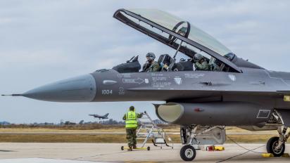 У Аргентині, якій віддали F-16 замість Україні, визнали, що досі не мають інфраструктури для них і її не буде ще роки