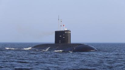 СБУ уразили "Варшавянку" у Новоросійську, але РФ всеодно хоче "впарити" трьох її попередників Індії