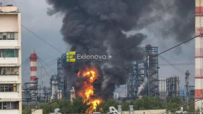 Щоб підпалити НПЗ за 15 км від Кремля у Москві, українським дронам довелось пройти 4 кола ППО