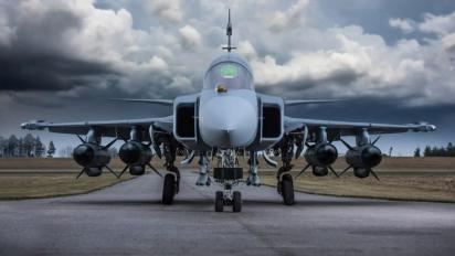 Скільки Україні треба десятків мільярдів євро, щоб отримати 150 сучасних винищувачів JAS 39 E/F Gripen