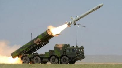 Китай має свій "клон" радянського РК-55 "Рельєф" з Х-55 під назвою CJ-10, в якого уже дальність 2000 км