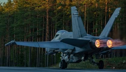 Невже Україна може отримати 62 вживаних винищувачі F/A-18 Hornet як про це кажуть рашисти, і чи все настільки просто