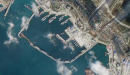 Рашисти так перелякались підводних дронів СБУ, що закрили навіть внутрішню бухту Новоросійська з субмаринами