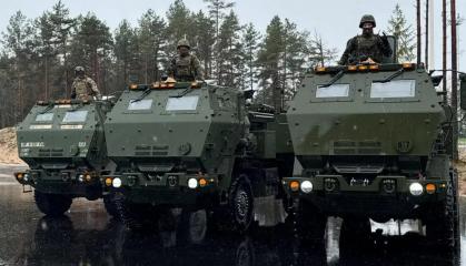 Чи залишаться без ракет для ударів по Санкт Петербургу естонці, якщо США не постачають ATACMS, та яка альтернатива