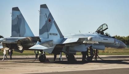 РФ заявляє про вже третю партію Су-35С за 2023 рік, де є цікава деталь