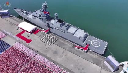 КНДР ввела в стрій свій перший 145-метровий есмінець класу Choe Hyon на 88 ракет, чим одразу обійшла РФ по флоту