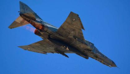 Чому Греція досі літає на 52-річних F-4 Phantom часів війни у В'єтнамі, чи продовжать їх експлуатувати після моторошної катастрофи
