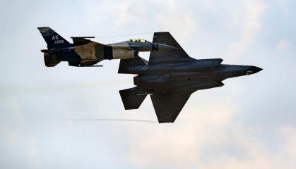 F-16 тепер дорожче за F-35, бронепотяги ППО та інші новини тижня