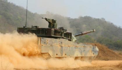 Гірше за українські "Оплот" та старі M48 Patton - китайські танки VT-4 критикують у Таїланді за ненадійність