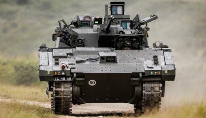 Замовлені 11 років тому британські скандальні бронемашини Ajax нарешті досягли початкової операційної готовності