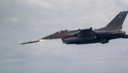 Австралія передасть AIM-120, але ні, не Україні, а ОАЕ, щоб ті збивали ними "Шахеди"