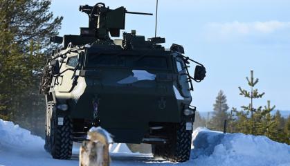 БТР Patria 6x6 постачалися Україні, а тепер зможуть знищувати танки для Німеччини завдяки ПТРК MELLS LR2