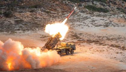 Як Німеччина дійсно швидко може поставити додаткові Patriot Україні, якщо черга на них 4-5 років