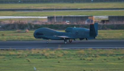 Чи справді в Україні засвітилась антена для стратегічного БПЛА RQ-4 Global Hawk, і що це було насправді