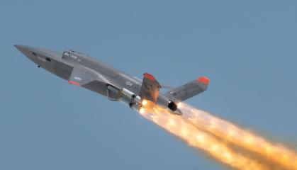 Якщо XQ-58A Valkyrie дійсно озброять ракетами "повітря-повітря", то це ідеальна пара для F-16 чи інших винищувачів