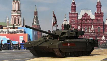 "Ростех" офіційно визнав, що танк "Армата" не для війни й залишиться парадним танком