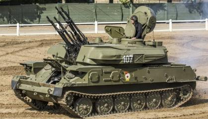 Невже НПЗ в Росії отримали право купувати БМП-2М та ЗСУ-23-4 "Шилка", що шукають на них екіпажі
