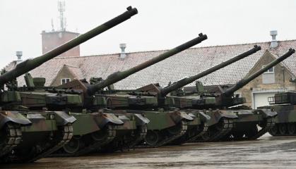 У кого півбатальйона танків стоїть просто під парканом, три батареї Typhon за 4 роки пустили лише 5 ракет та інші новини тижня