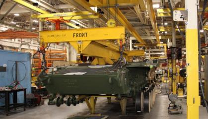 США хочуть повторити "як діди" у Другу світову війну та пропонують автовиробникам долучитися до випуску зброї