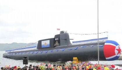Атомний човен КНДР може мати довжину корпусу в 130 метрів, але це і через ракети, а не тільки реактор