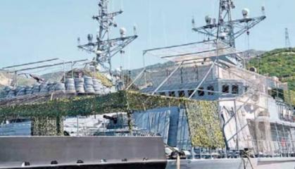 Рашисти так злякалися українських дронів, що закрили "мангалом" можливість збивати БПЛА із зенітних гармат на кораблі