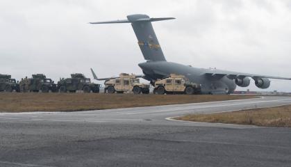 США покинули ключовий логістичний вузол передачі зброї України під Жешувом: знову Трамп, чи так було заплановано