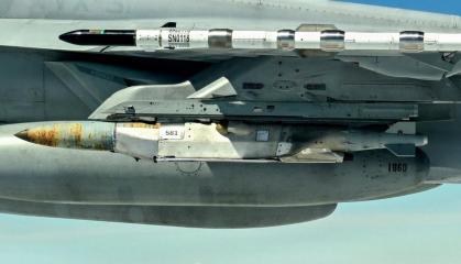 JDAM LR на 550 км пішов у серію, його без проблем можна кидати на рашистів із літаків ПС ЗСУ, втім є певні "але"