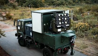 Поки китайські лазери палять дрони по 20 хвилин, у Індії збираються купити свої аналоги, які невідомо чи працюють