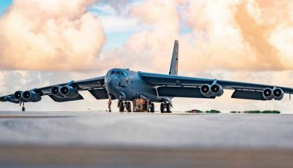 Щоб після 90 років експлуатації B-52 могли піти на пенсію, у Штатах вже шукають для них заміну