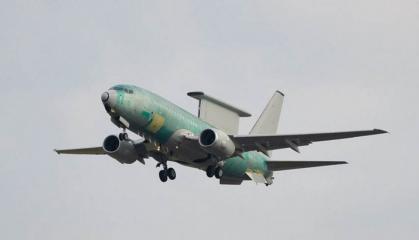 Британці забули про Harrier та Sherpa, тож брешуть, що E-7 Wedgetail є першими виготовленими ними літаками для США з Другої світової